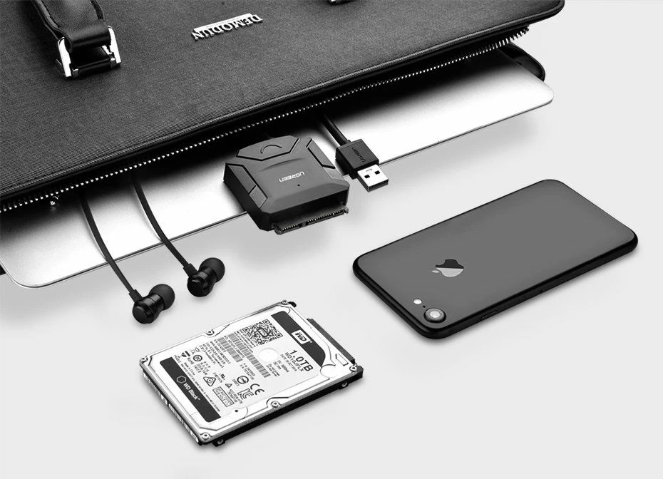 Adapter USB 3.0 në SATA Ugreen Pocket për disqe 2.5\"/3.5\" deri 4TB, i zi