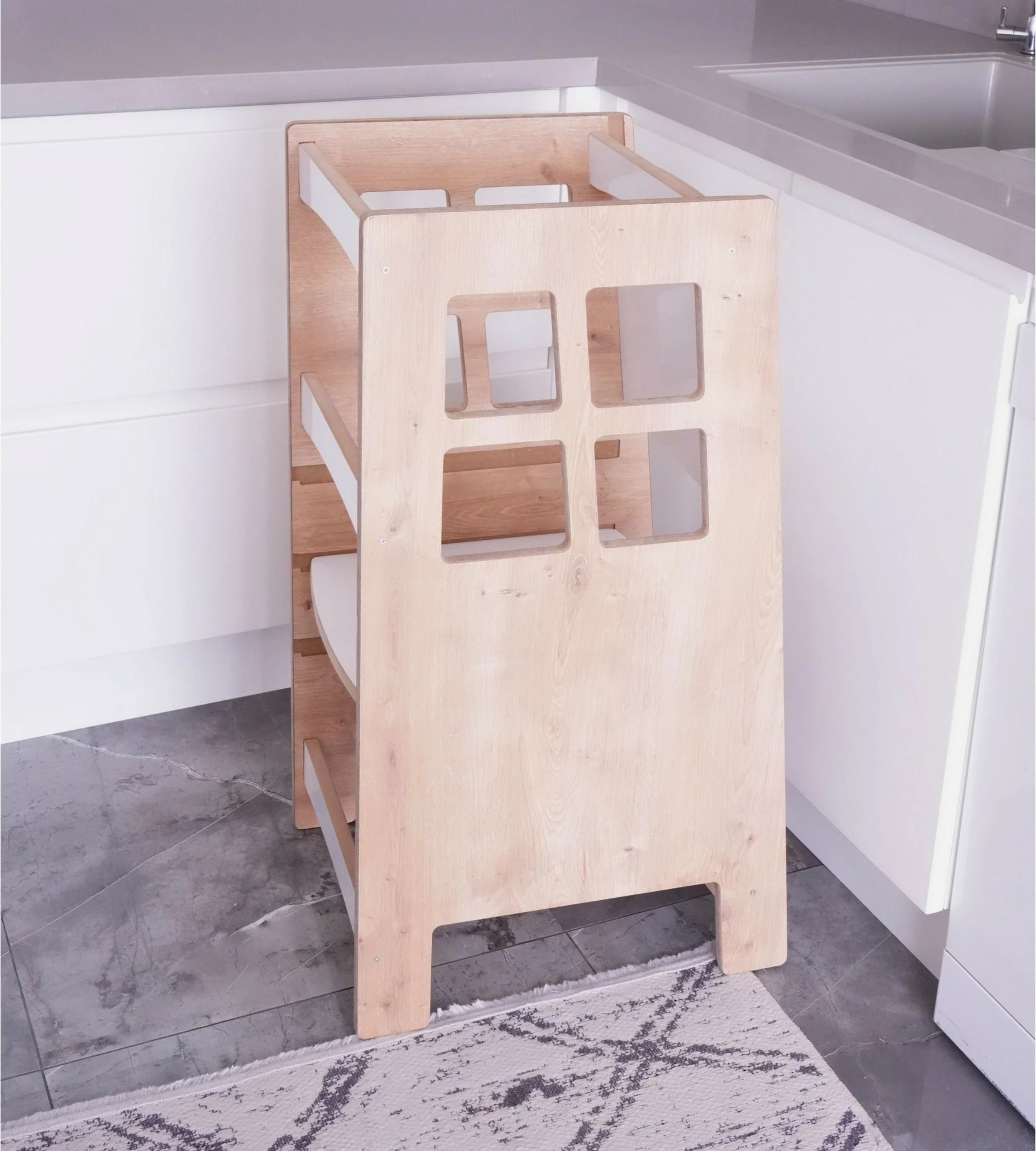 Kullë edukative për fëmijë, ngjyrë kafe dhe e bardhë, Hanah Home