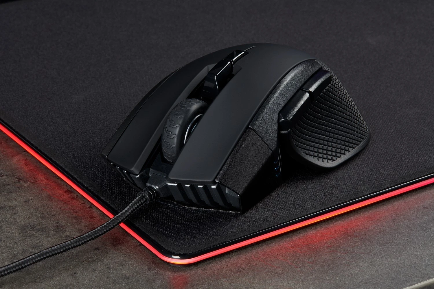 Maus Corsair Ironclaw RGB, 18000 DPI, i zi