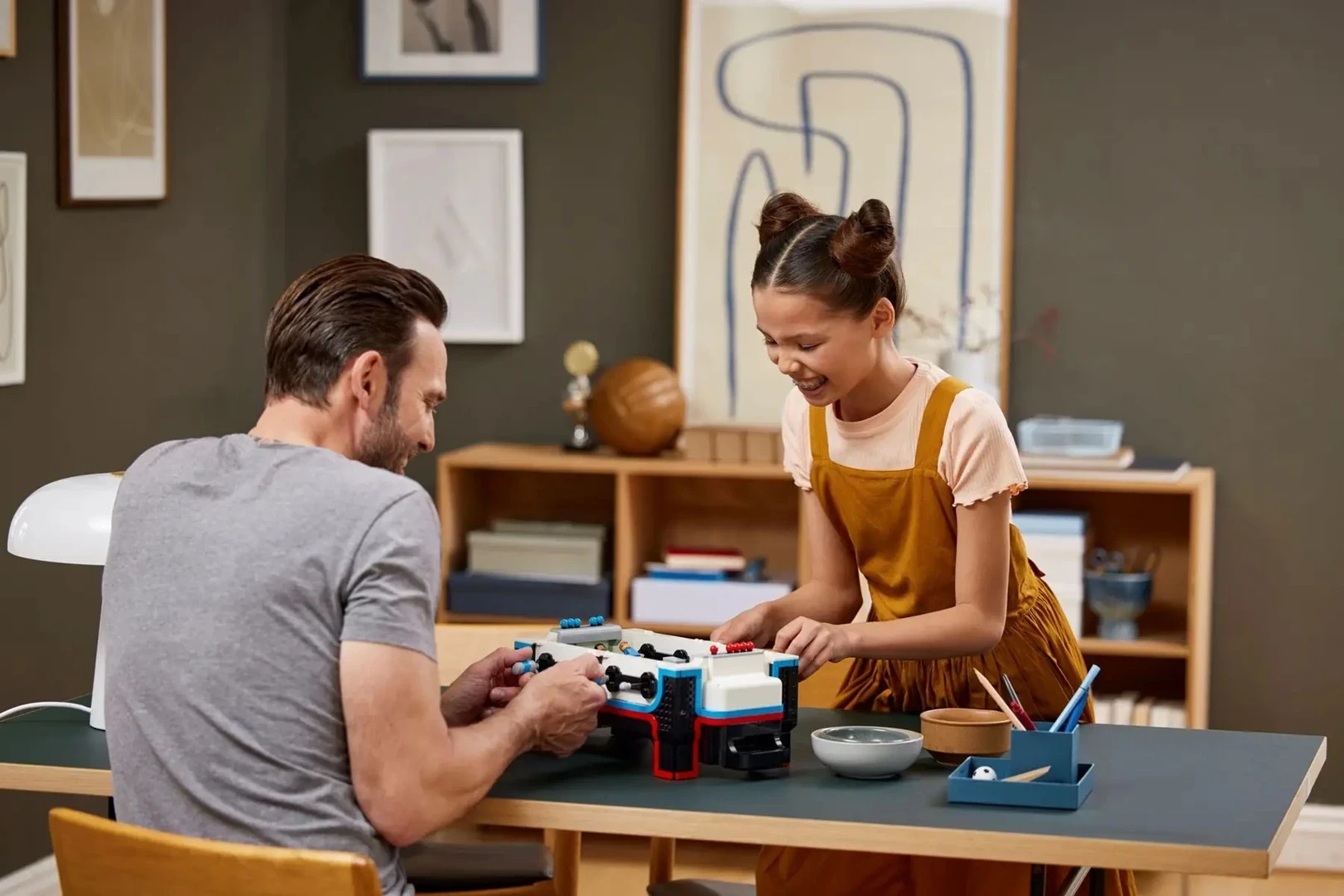 LEGO IDEAS 21337 Futboll Tryezor