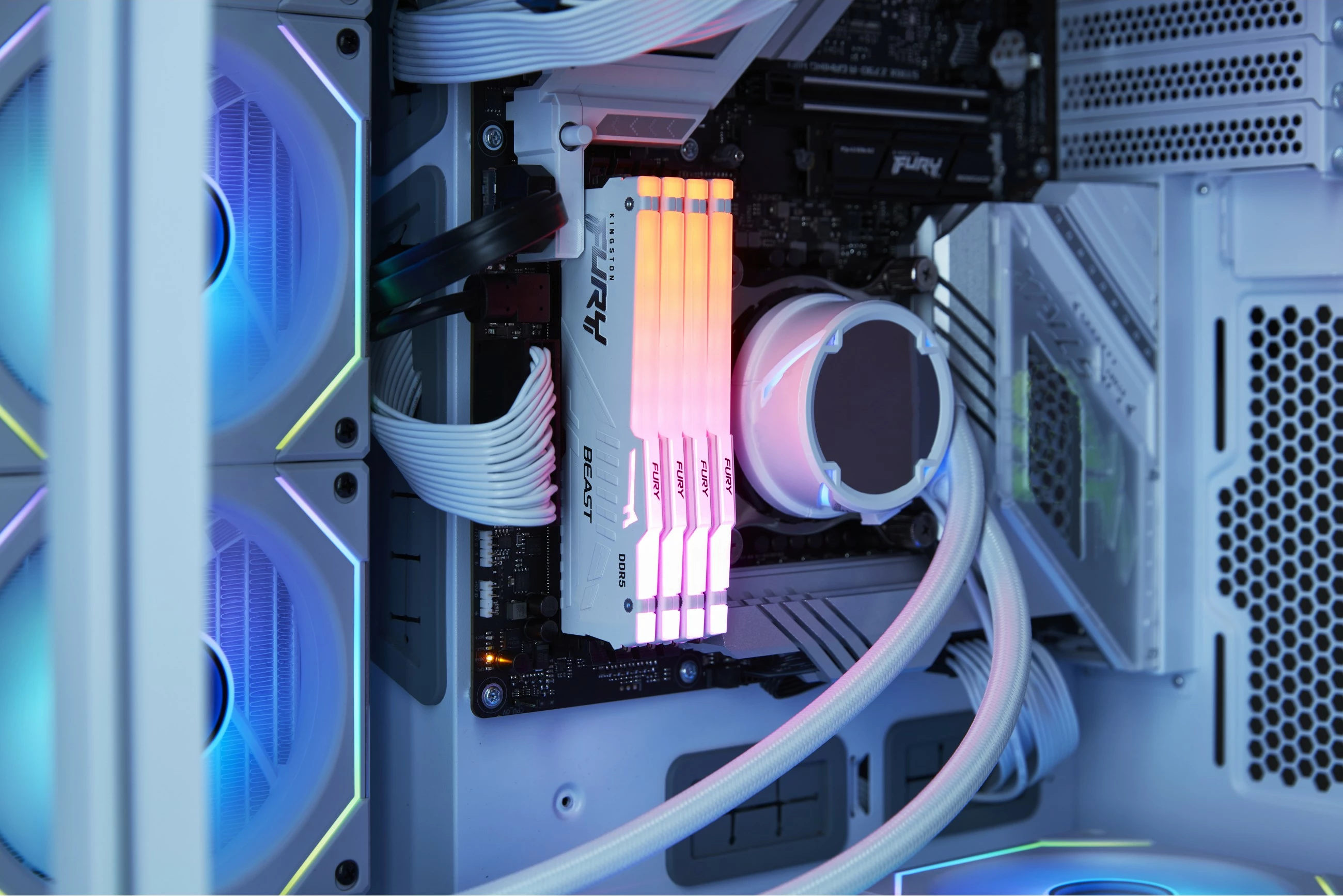 RAM Memorje Kingston FURY Beast 64GB 6000MT/s DDR5 CL30 DIMM RGB e bardhë