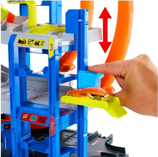 Set garazh lodër Hot Wheels City Mega Garage Gigaploop me helikopter dhe makinë, shumëngjyrësh