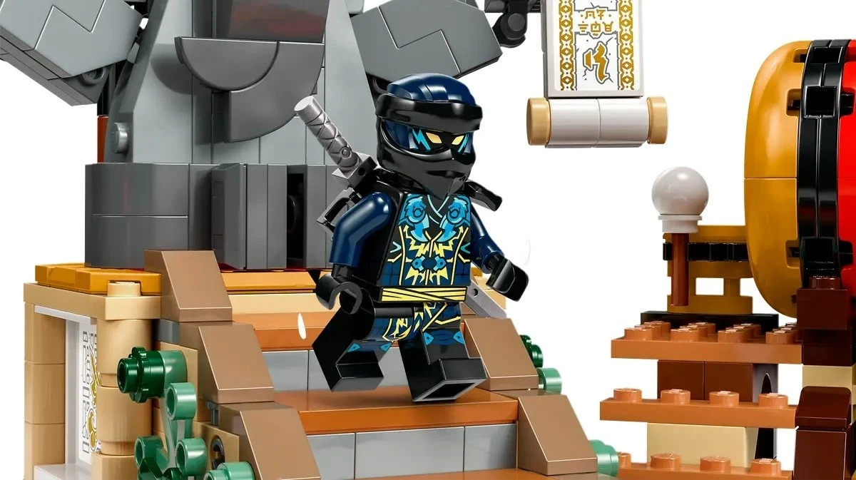 Set LEGO NINJAGO Tournament Battle Arena 71818 me 6 minifigura