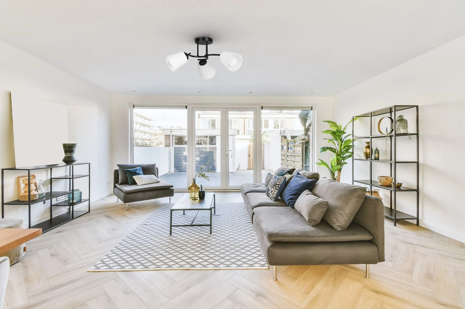 Llambë varëse Activejet AJE-ALMA 3P, 3x40W, E27, Bardhë