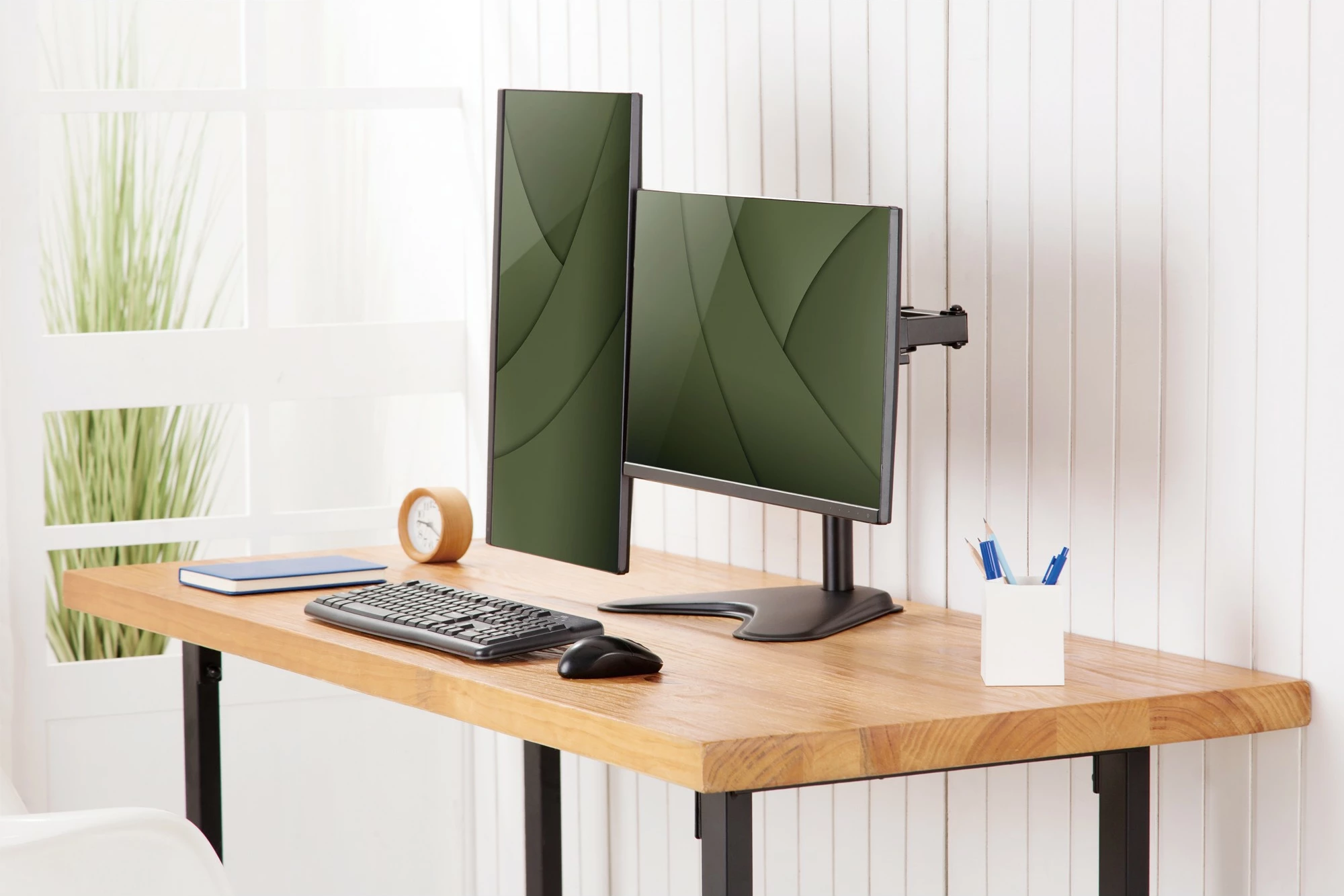 Mbajtës dy monitorësh Digitus universal, 15-32 inç, 8 kg, VESA 75x75/100x100, i zi