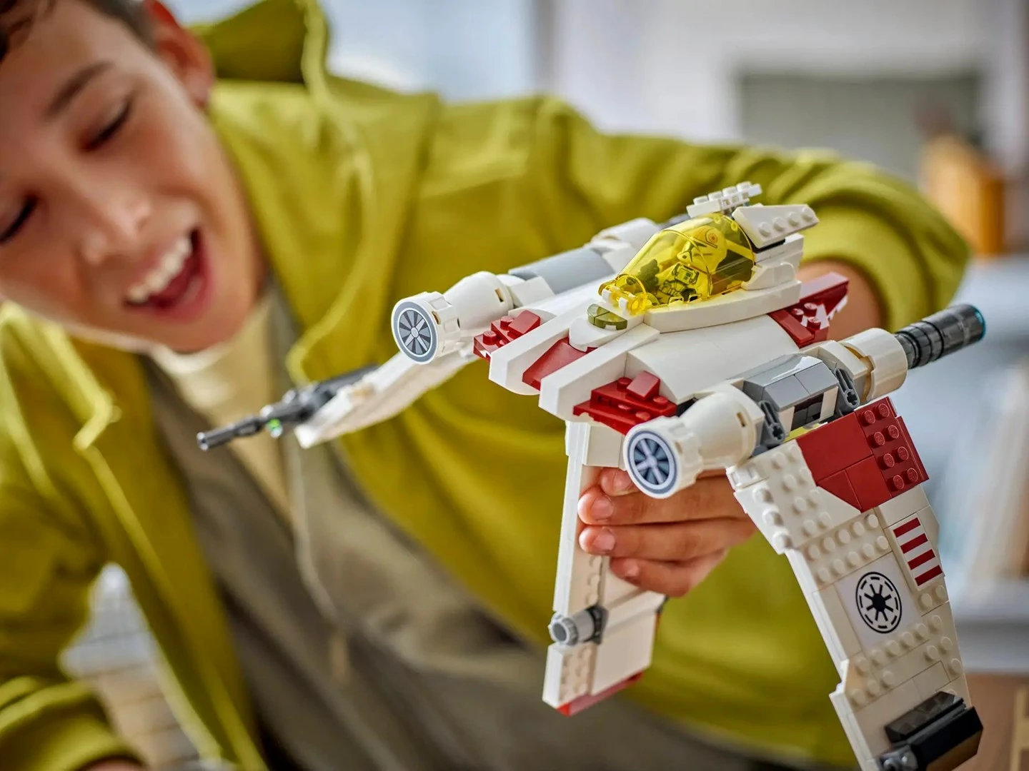 Set LEGO Star Wars V-19 Torrent Starfighter 75432, 567 pjesë, me 3 minifigura