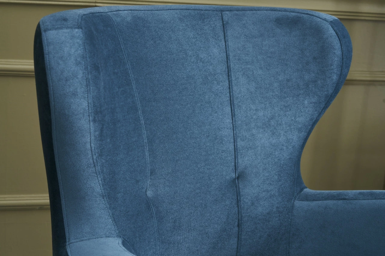 Karrige me krahë, Atelier del Sofa, Karina, ngjyrë e kaltër