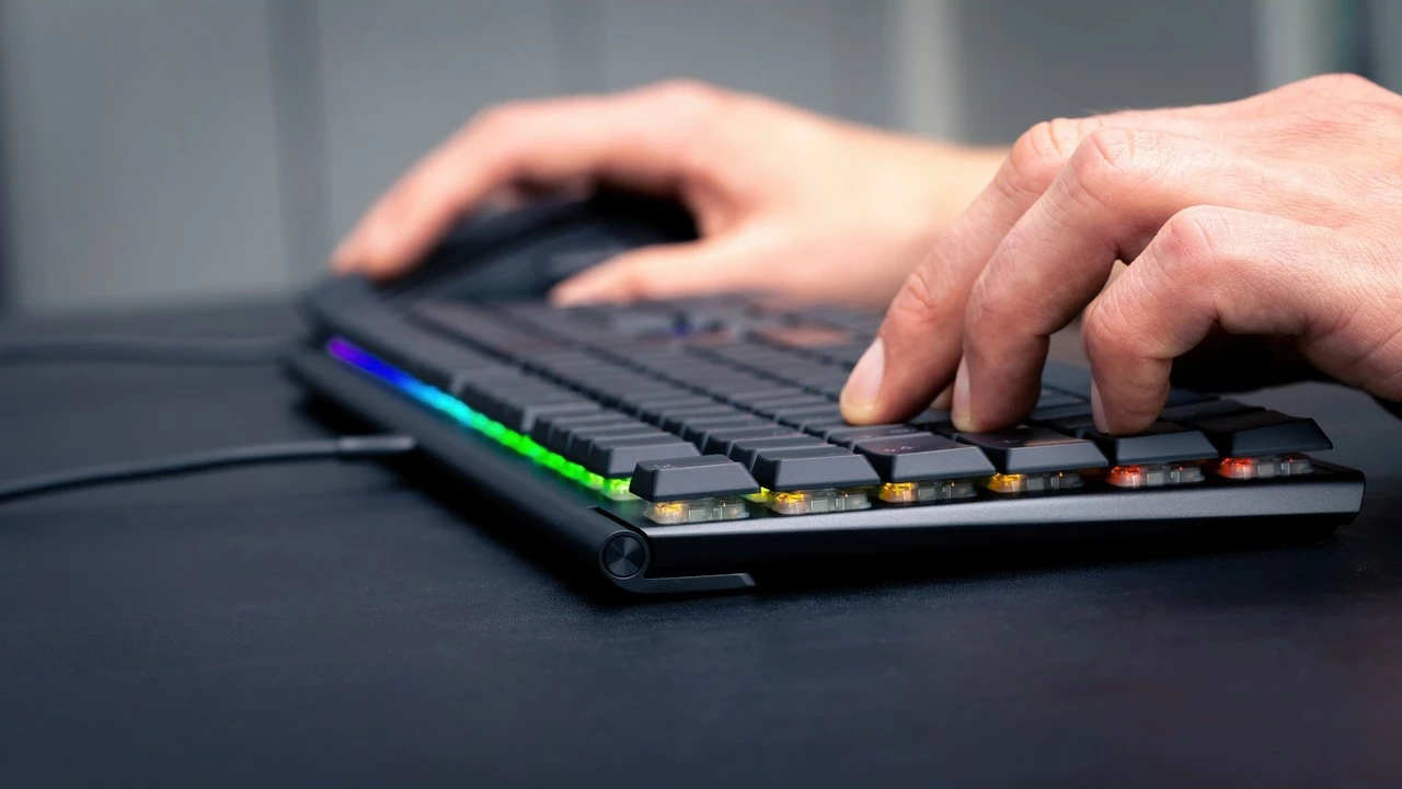 Tastierë mekanike Cherry MX 10.0N, Wired, USB, RGB LED, e zezë