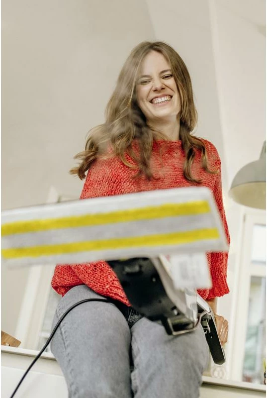 Fshesë me avull, Kärcher, SC 2 Upright EasyFix (1.513-500.0), rregullim avulli 2 nivele, depozitë e heqshme me patron kundër gëlqeres, e bardhë/zezë