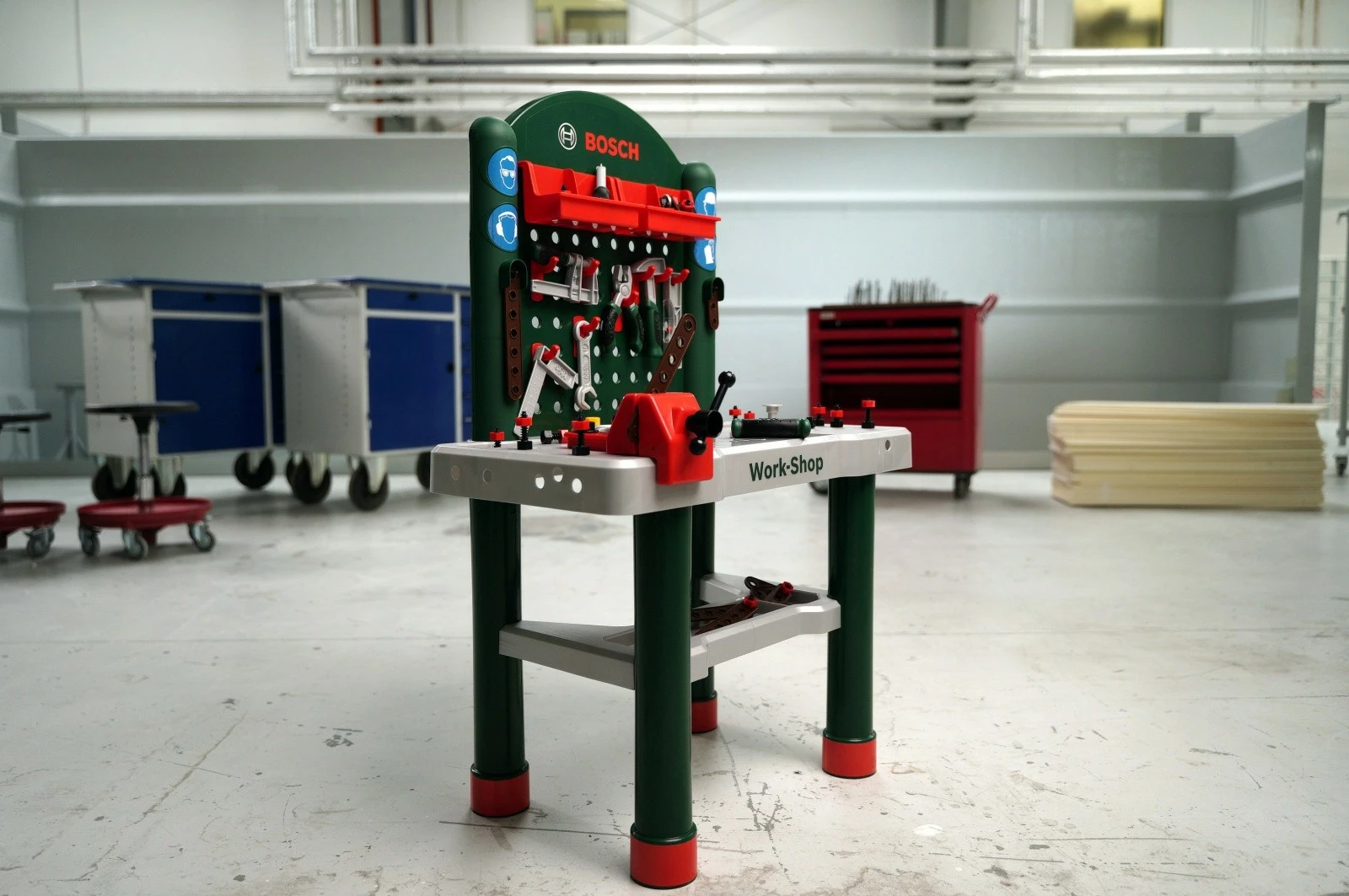 Tavolinë pune lodër për fëmijë Klein Bosch Workshop 82 pjesë, Multikolor