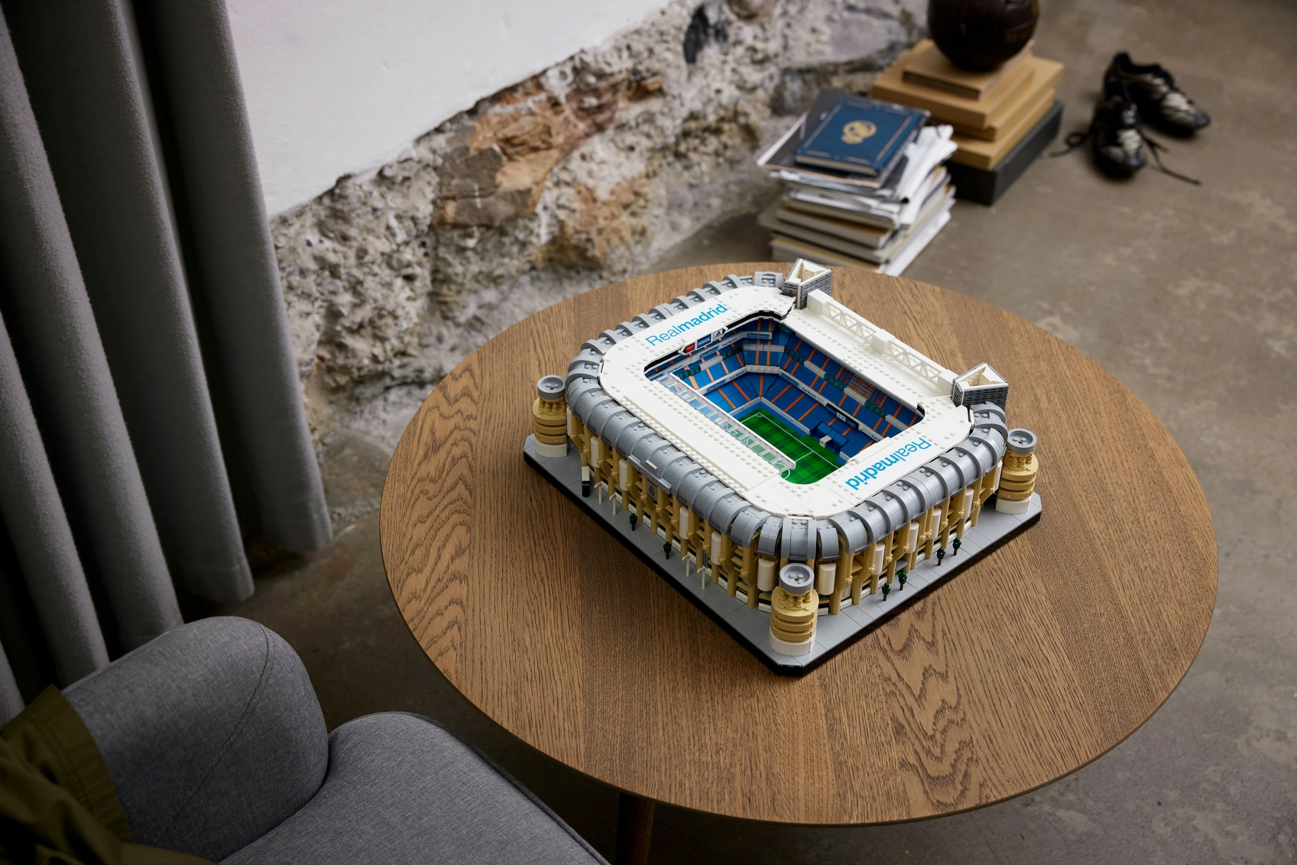 Set ndërtimi LEGO Creator Expert Real Madrid – Santiago Bernabéu Stadium, 5876 copë, plastikë