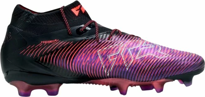 Atlete futbolli për meshkuj Puma, të zeza dhe të kuqe