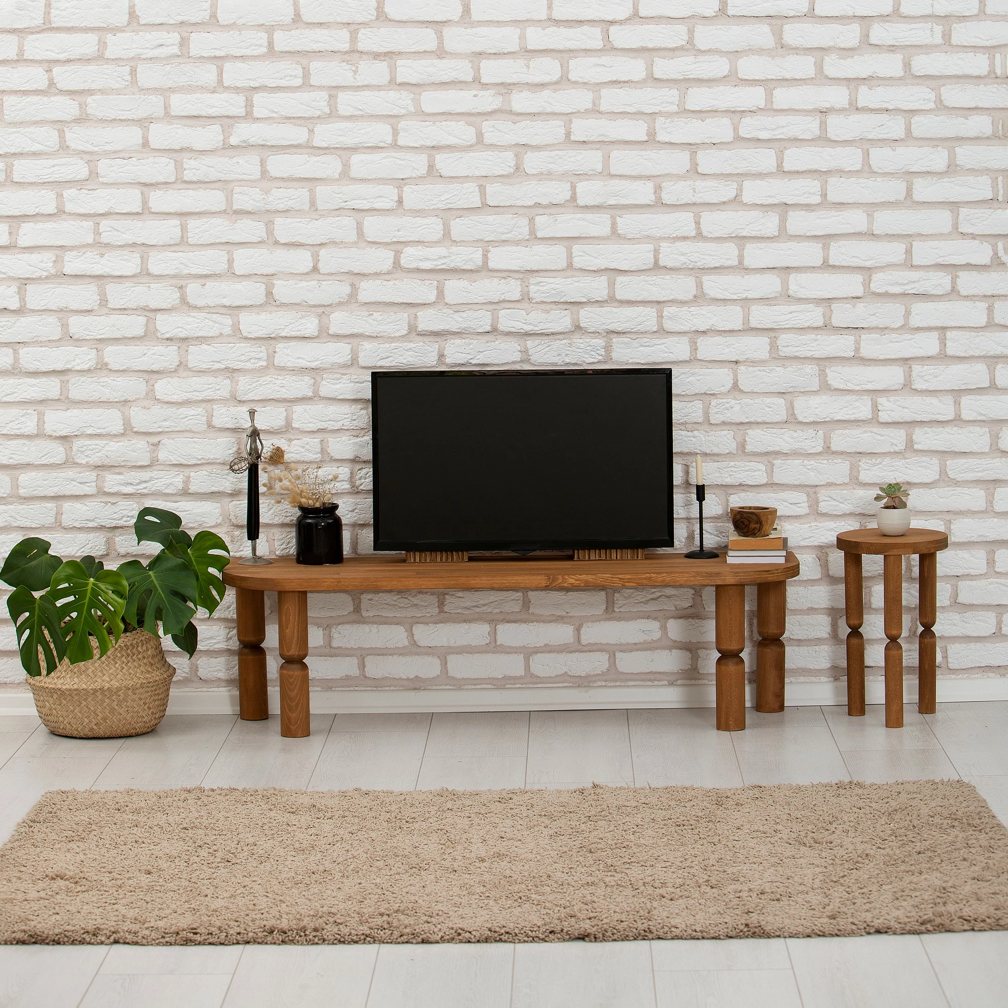 Komodinë TV Skye Decor, ngjyrë geshtenjtë, Ida