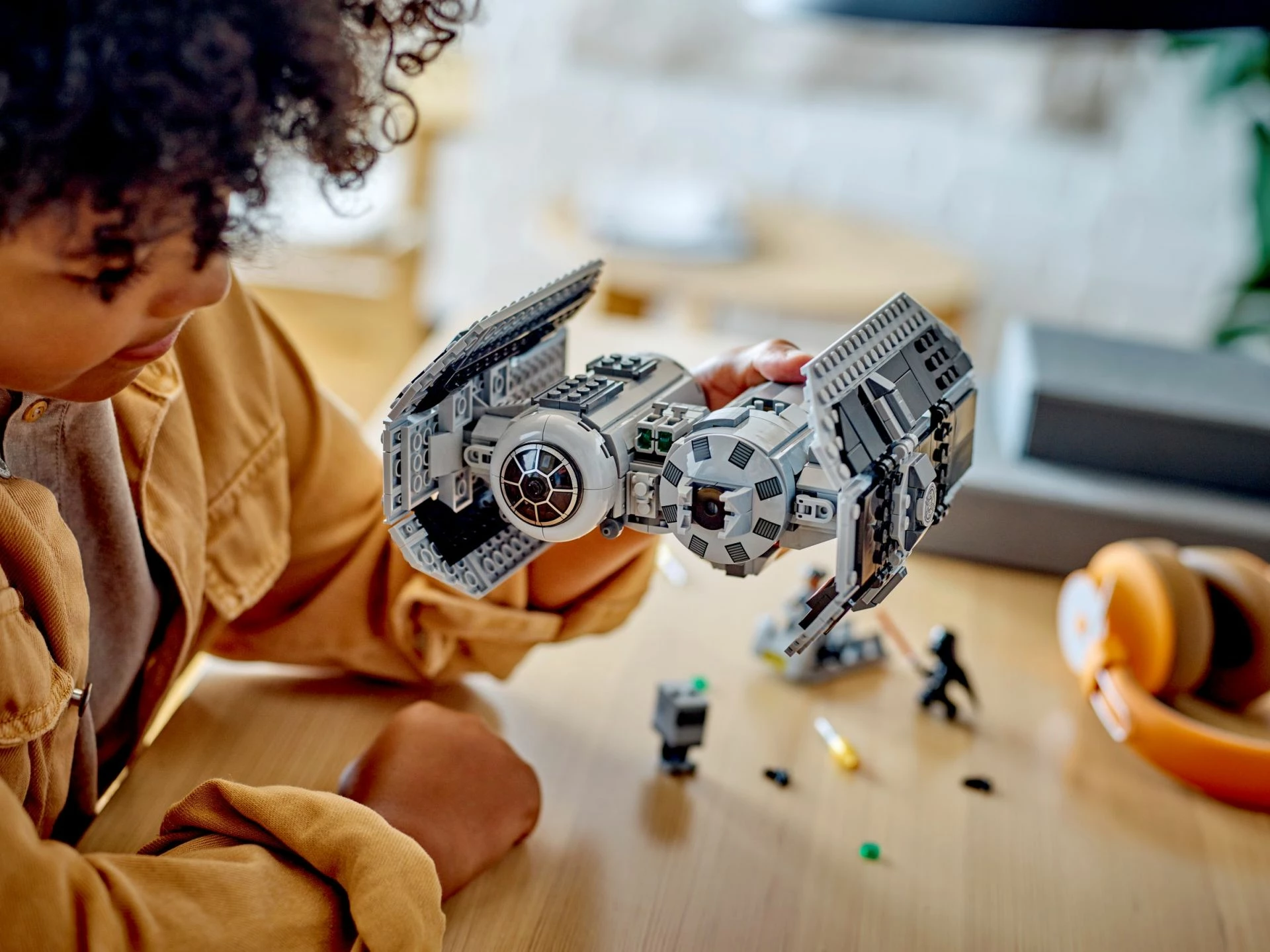 Set LEGO Star Wars TIE Bomber 75347, 625 copë, 4 figura/minifigura