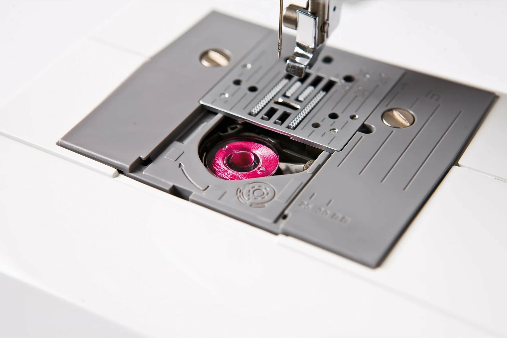 Makine qepëse Brother AZ17 mekanike e bardhë