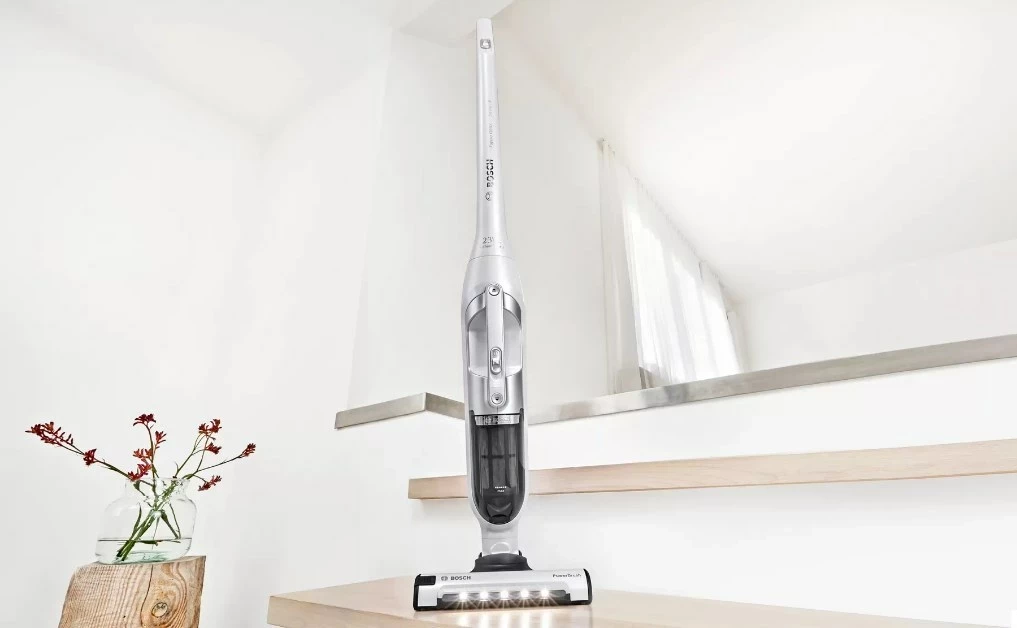 Fshesë elektrike Bosch Serie 4 BCH3P2301, pa qese, 0.4 L, e bardhë