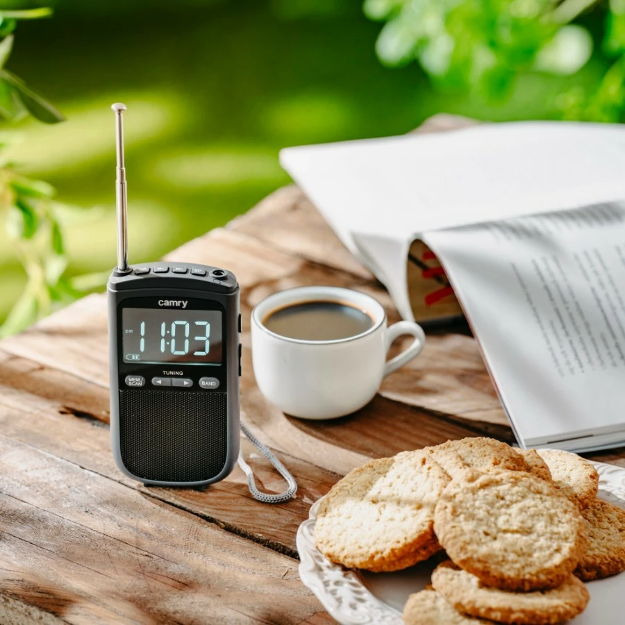 Radio portabile Camry CR1905, FM/AM, ekran LCD, USB-C, e zezë