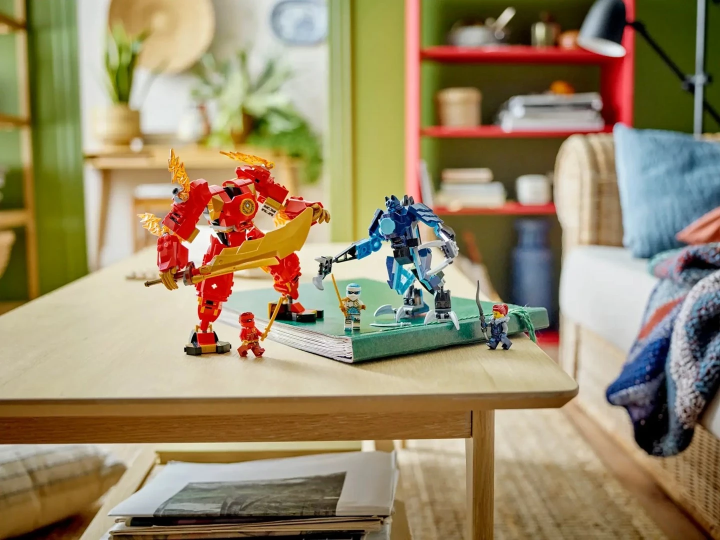 Set LEGO NINJAGO 71808, Kai's Elemental Fire Mech, 4 minifigura, Kuq
