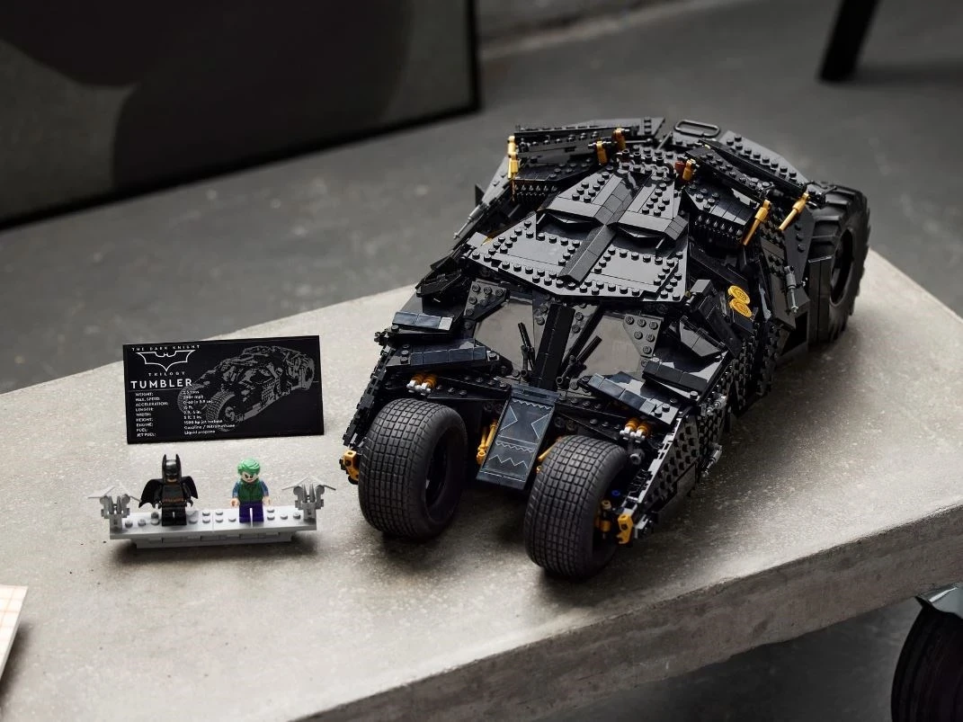 Set LEGO Super Heroes 76240 Batmobile Tumbler