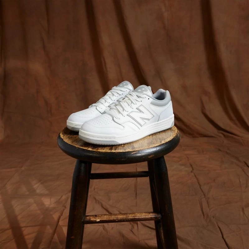 Atlete për meshkuj New Balance, të bardha