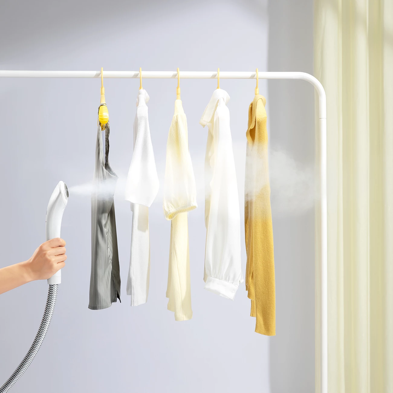 Fshesë me avull dhe korrent UWANT B200, 1900W, 12000Pa, me funksion pastrimi të thellë me avull, e bardhë, set aksesorësh