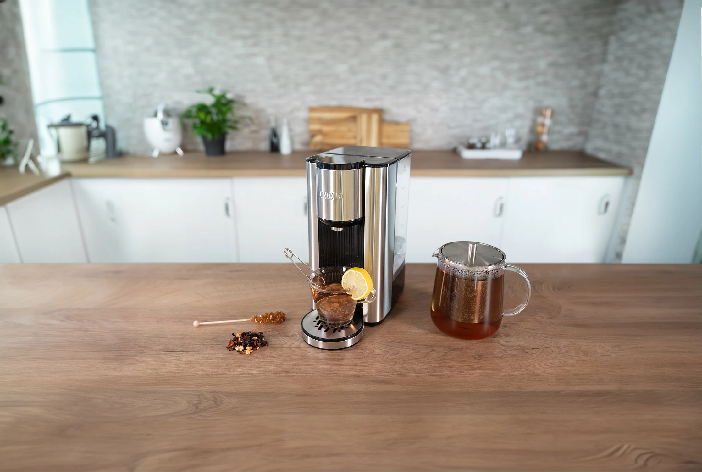 Ngrohës uji elektrik UNOLD 18615 Ava Express, 2200W, 6 temperatura, inox/zi