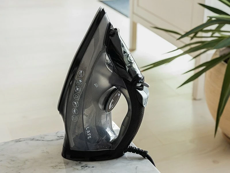 Hekur me avull Lafe GlidePro, 2600W, soleplate qeramike, zi