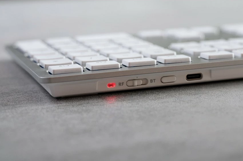 Tastierë Cherry KW 9100 SLIM për Mac, Wired & Wireless, USB + Bluetooth, QWERTZ, Argjendtë