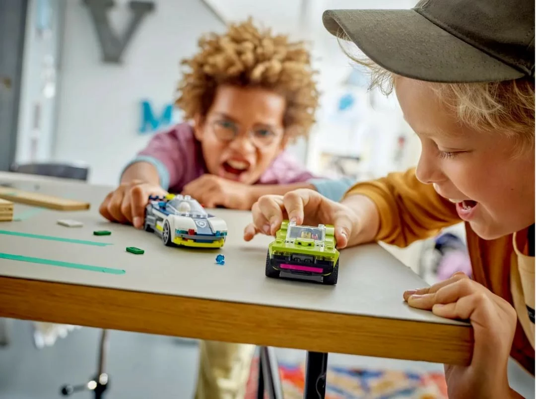 Set LEGO City 60415, makinë policie dhe muscle car, 213 pjesë, për fëmijë, shumëngjyrëshe
