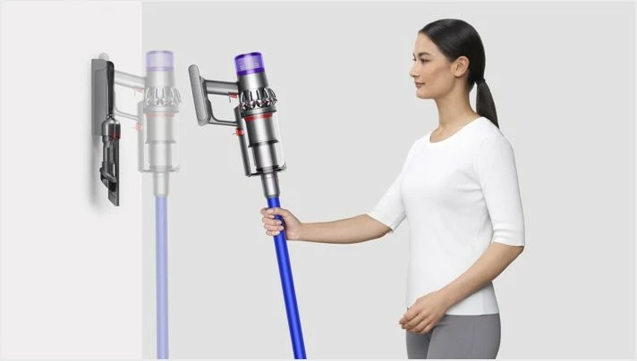 Fshesë me korrent pa kabllo Dyson V11 Fluffy, nickel/kuqe