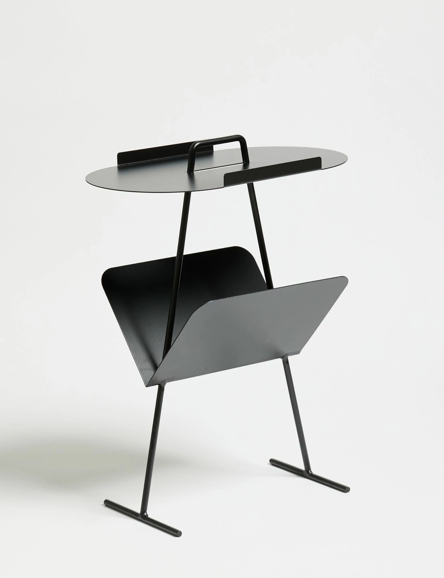 Tavolinë anësore Skye Decor, Goddy, e zezë