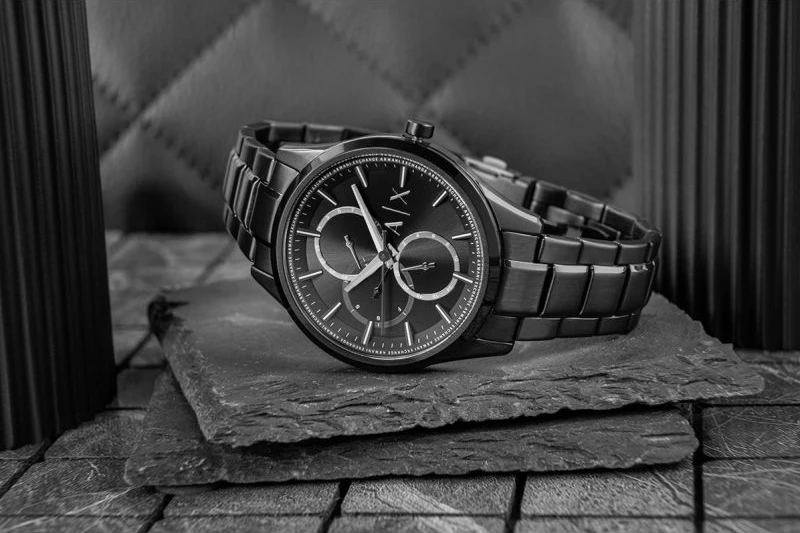 Orë dore për meshkuj Armani Exchange, e zezë