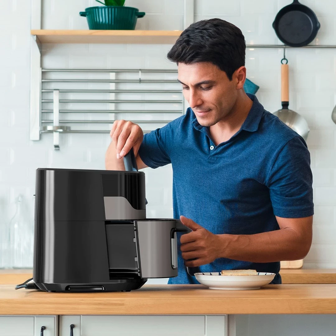 Fryerja e thellë Black+Decker BXAF6500E, ngjyrë argjendi