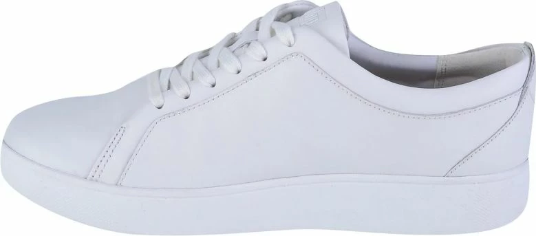 Atlete femra FitFlop, të bardha