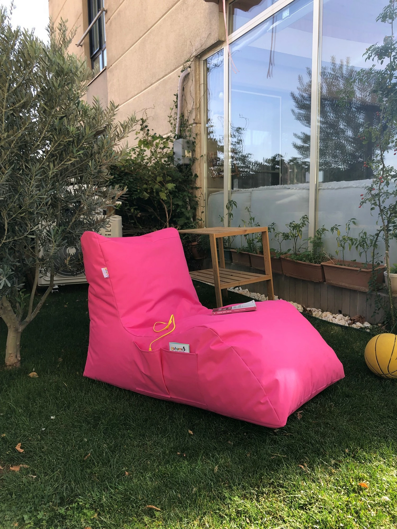 Qese ulëse (bean bag) rozë, Atelier del Sofa, daybed