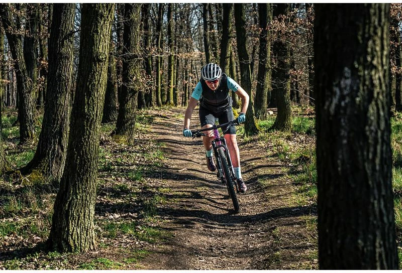 Jakne për femra Silvini, e zezë