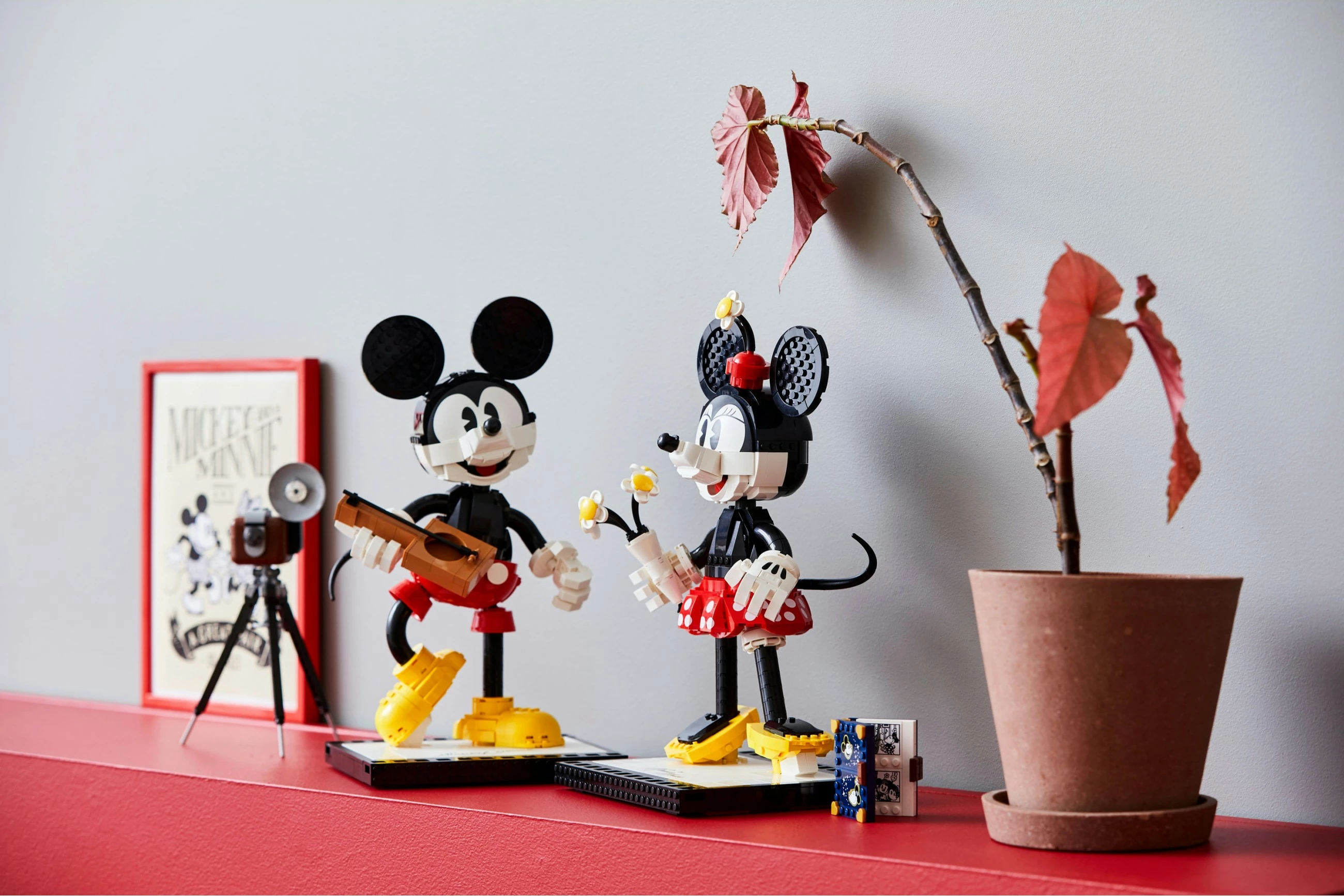 Set ndërtimi LEGO Classic Mickey Mouse & Minnie Mouse, 1739 pjesë, plastikë