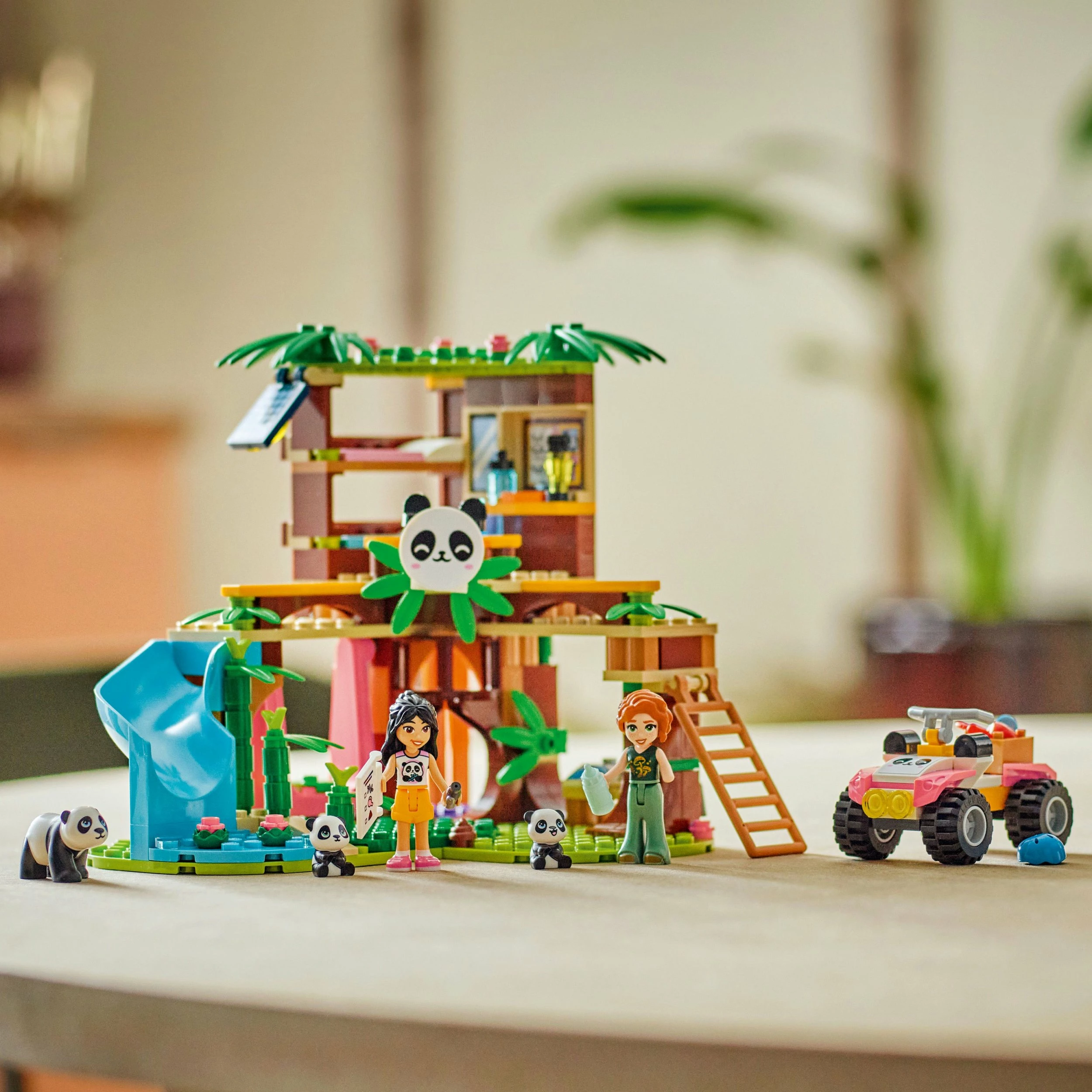Set ndërtimi LEGO Friends 42648 Panda Care in Reserve, 243 pjesë, +7 vjet