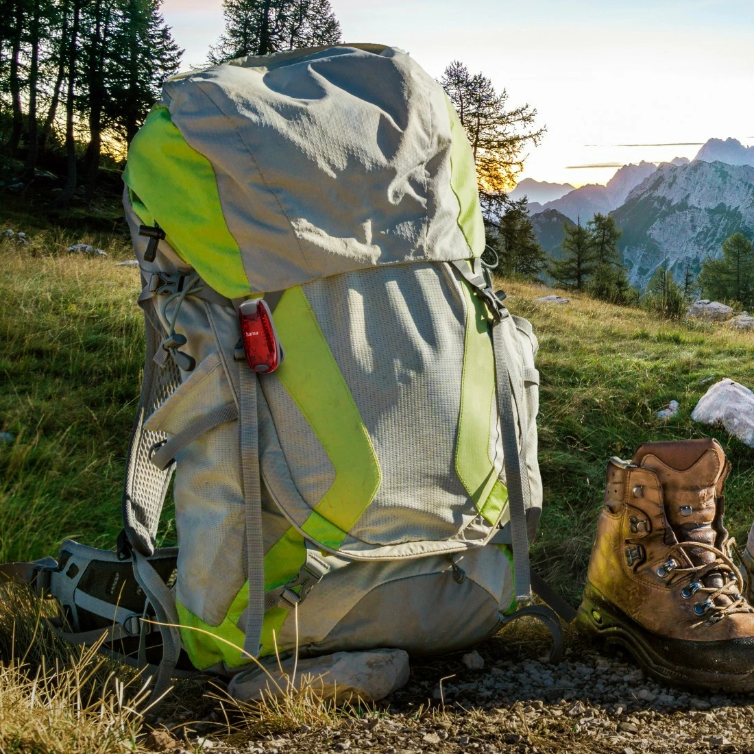 Dritë sigurie me kapëse, Hama, 228618, 3 modalitete ndriçimi, set 2 copë, e zezë/e kuqe