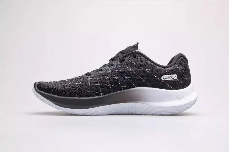 Atlete për meshkuj Under Armour, të zezë