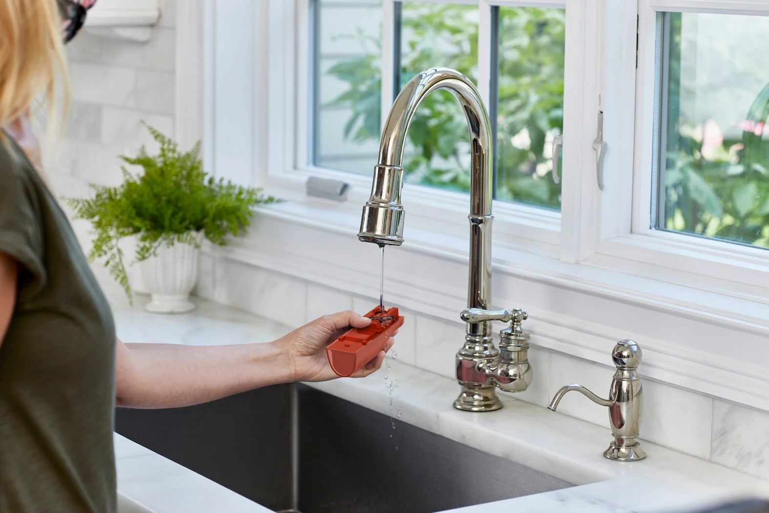 Avullues dore për rroba Tefal Pure Pop DT2022, 1300 W, 0.07 L, Korale