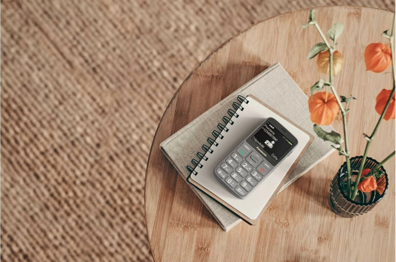 Celular Panasonic KX-TU160, 2.4", Bluetooth, Gri