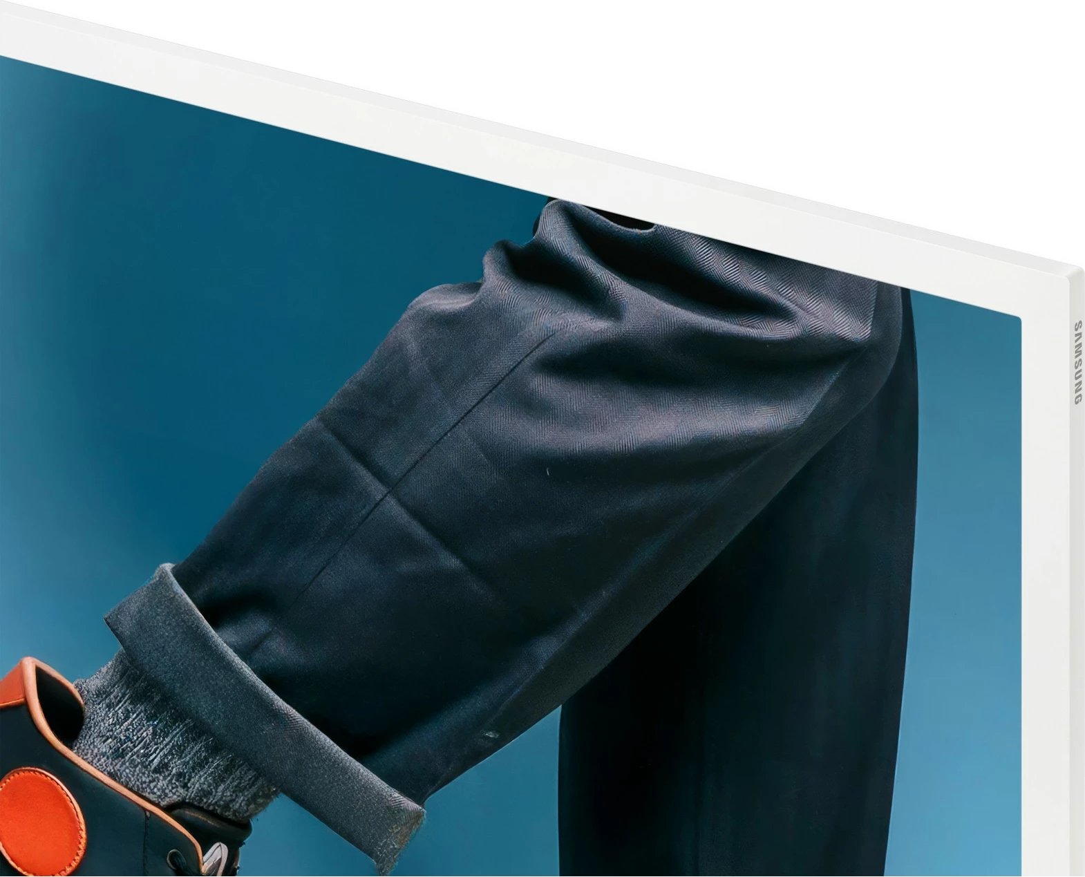 Ekran dixhital Samsung Smart Signage EM32DX, 32 inç, Quad HD, 8GB, Wi-Fi, Bluetooth, gri/bardhë