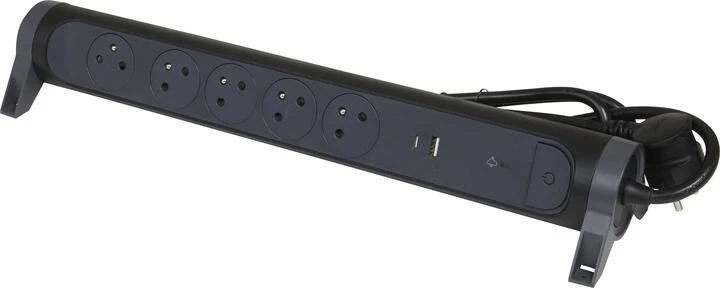 Zgjatues Legrand 049429, 5 prizë, 2 USB (USB-A/USB-C), 1.5m, i zi