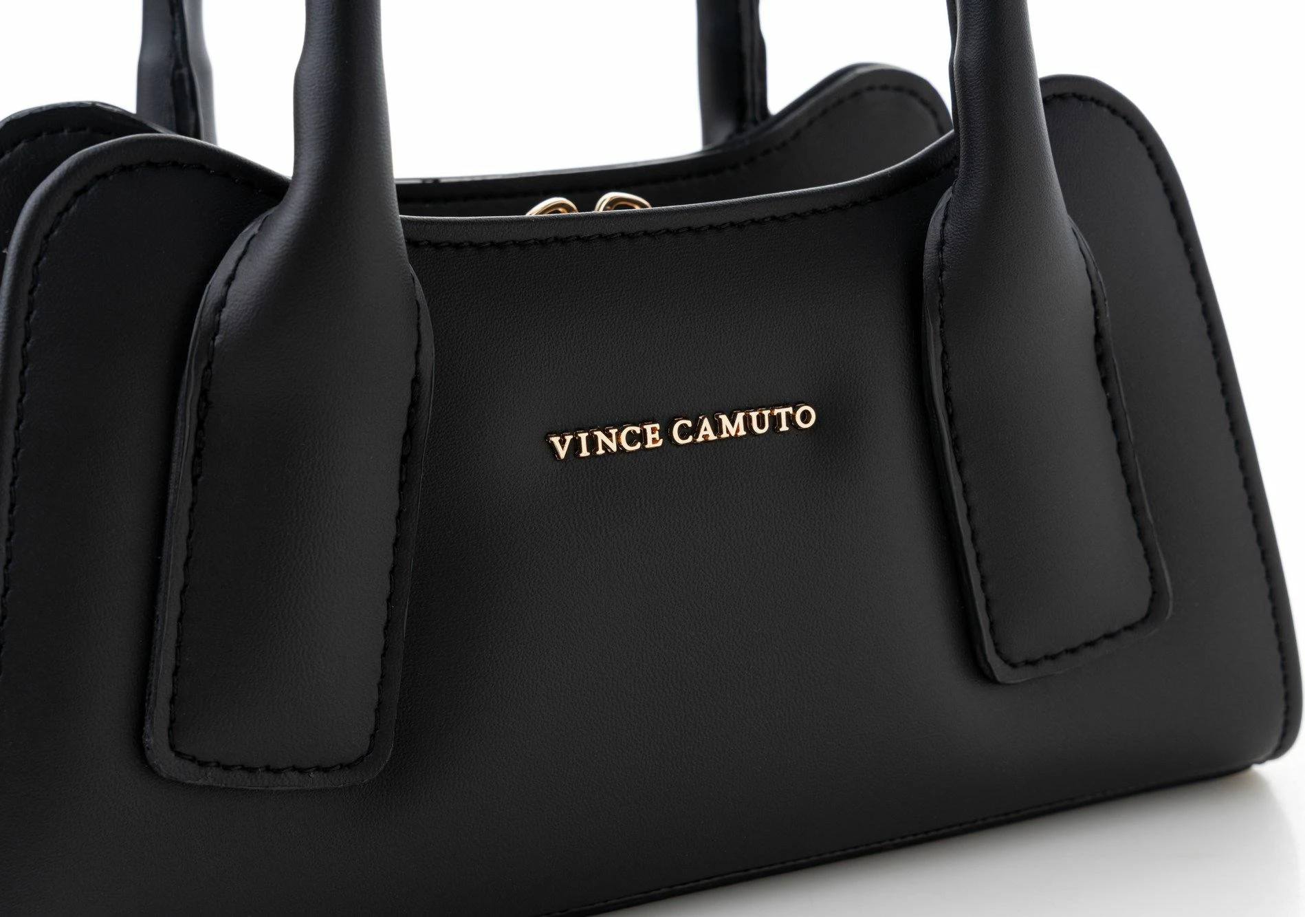 Çantë dore e zezë Vince Camuto, Bergamo
