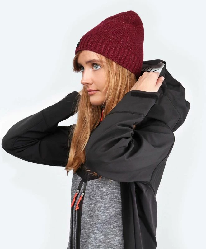 Jakne Salewa për femra, e zezë