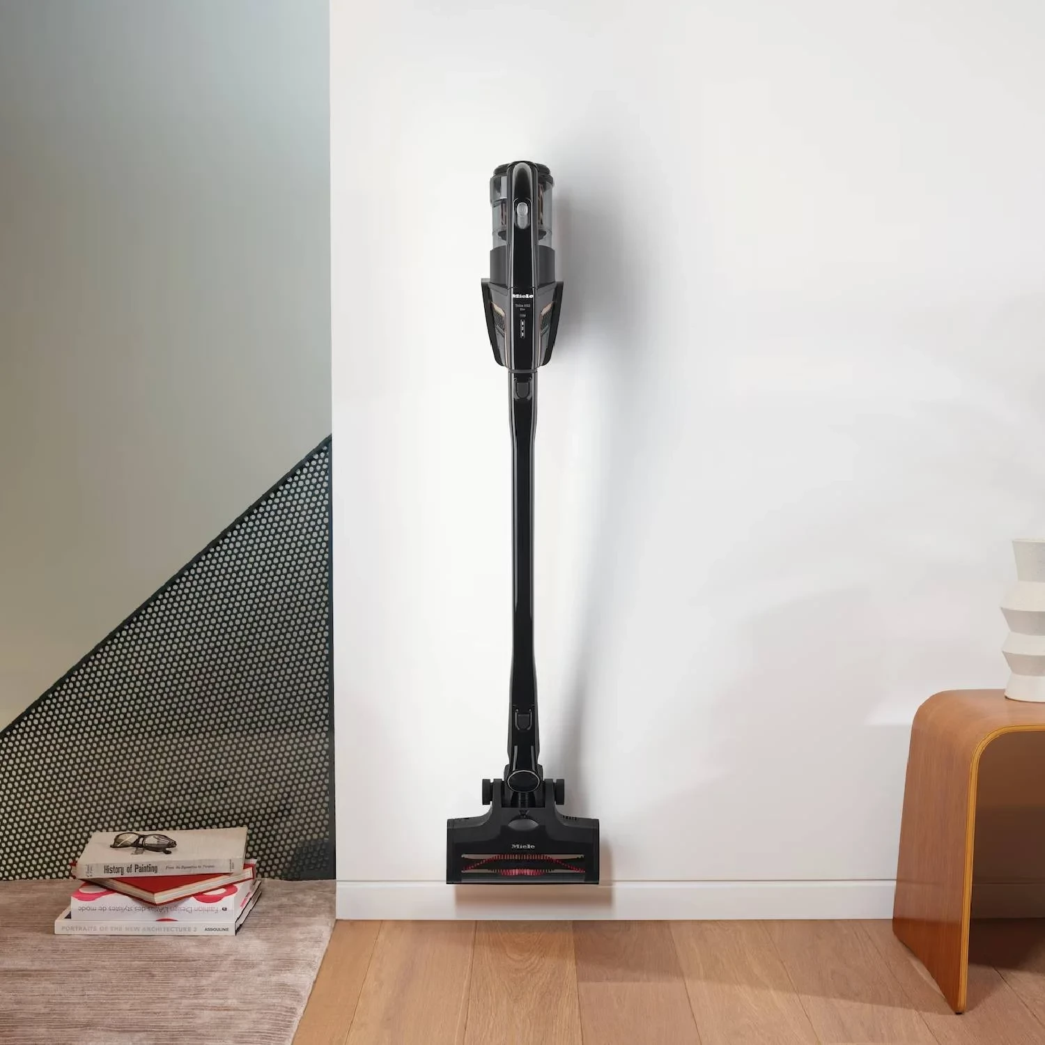 Fshesë elektrike me shkop pa kabllo Miele Triflex HX2 125 Gala Edition 3-në-1, deri 60 min, 2 bateri, Obsidian Black
