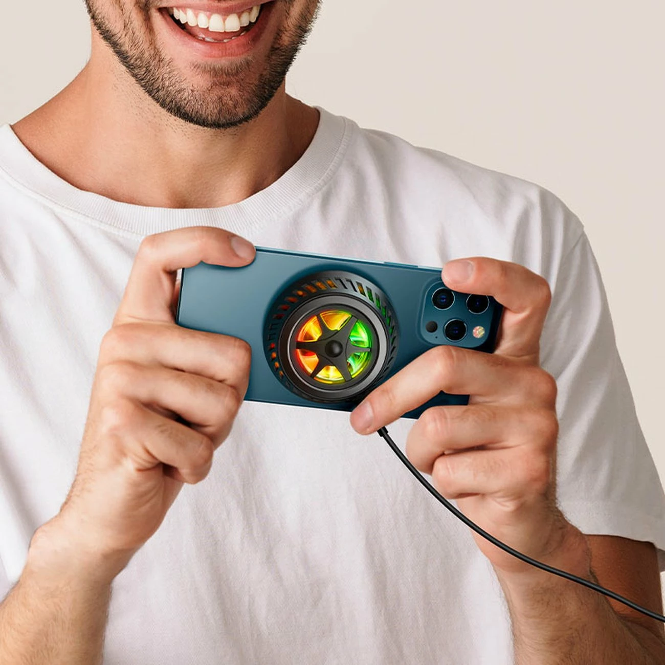 Karikues wireless Acefast E2 me sistem ftohjeje, Gri e errët