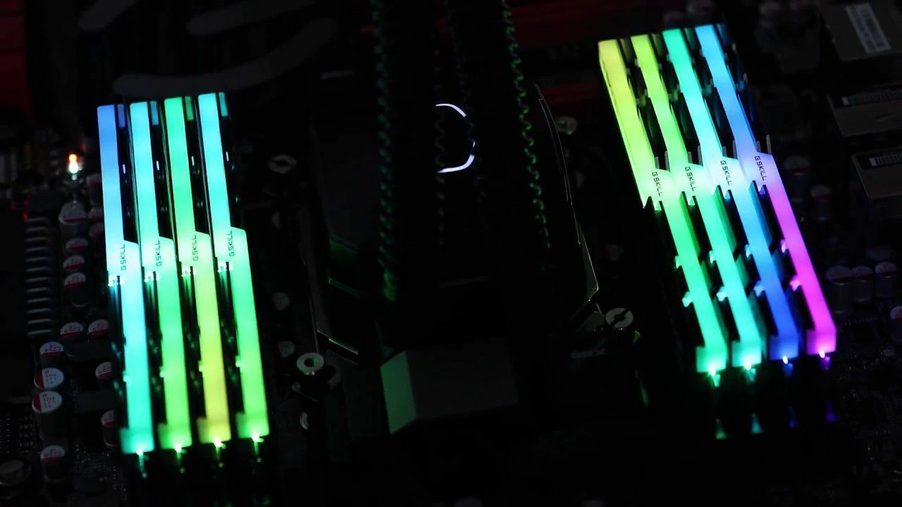 RAM Memorje G.Skill Trident Z RGB F4-3200C16D-32GTZRX 32GB DDR4 3200MHz CL16, e zezë, set 2x16GB