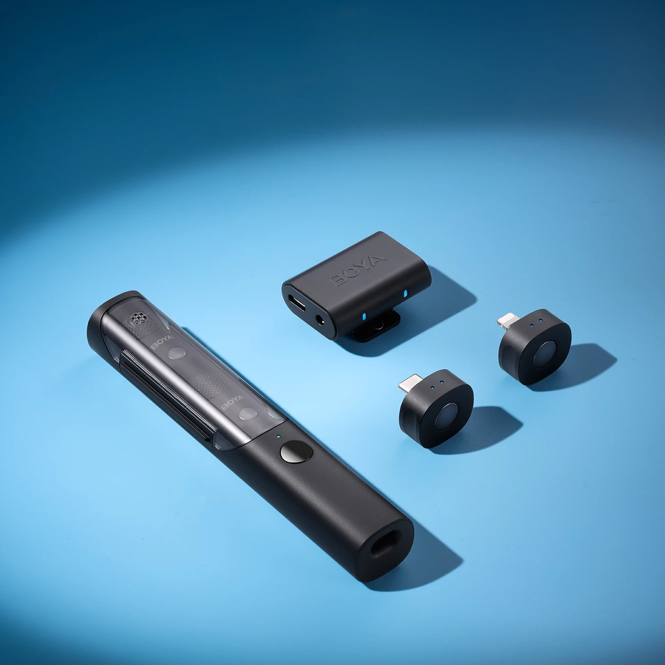 Mikrofon pa kabllo BOYA Magic-02 2.4GHz USB-C, set 2x transmitter + receivera + kuti karikimi, i zi